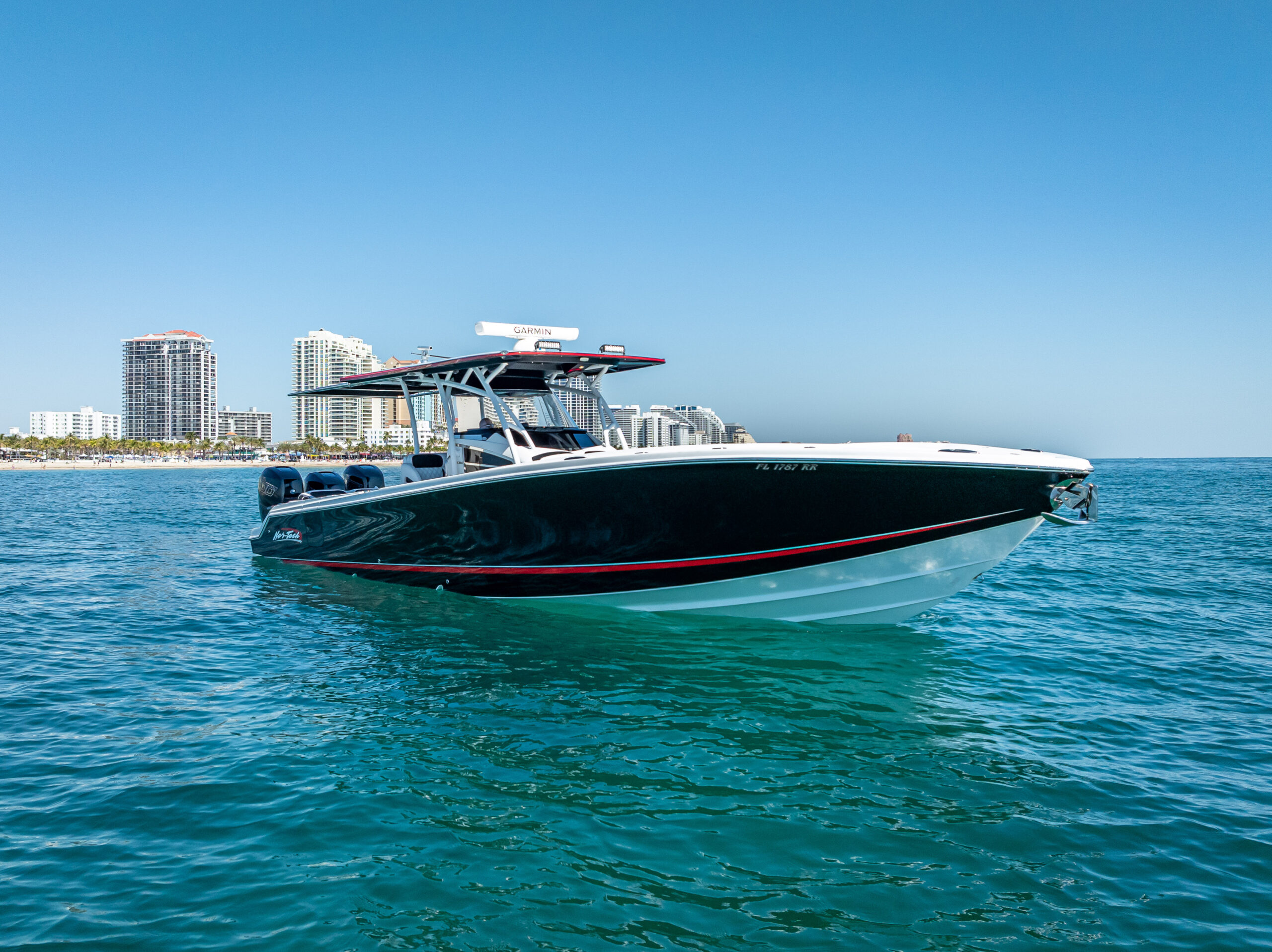 2018 Nor-Tech 390 Sport Center Console