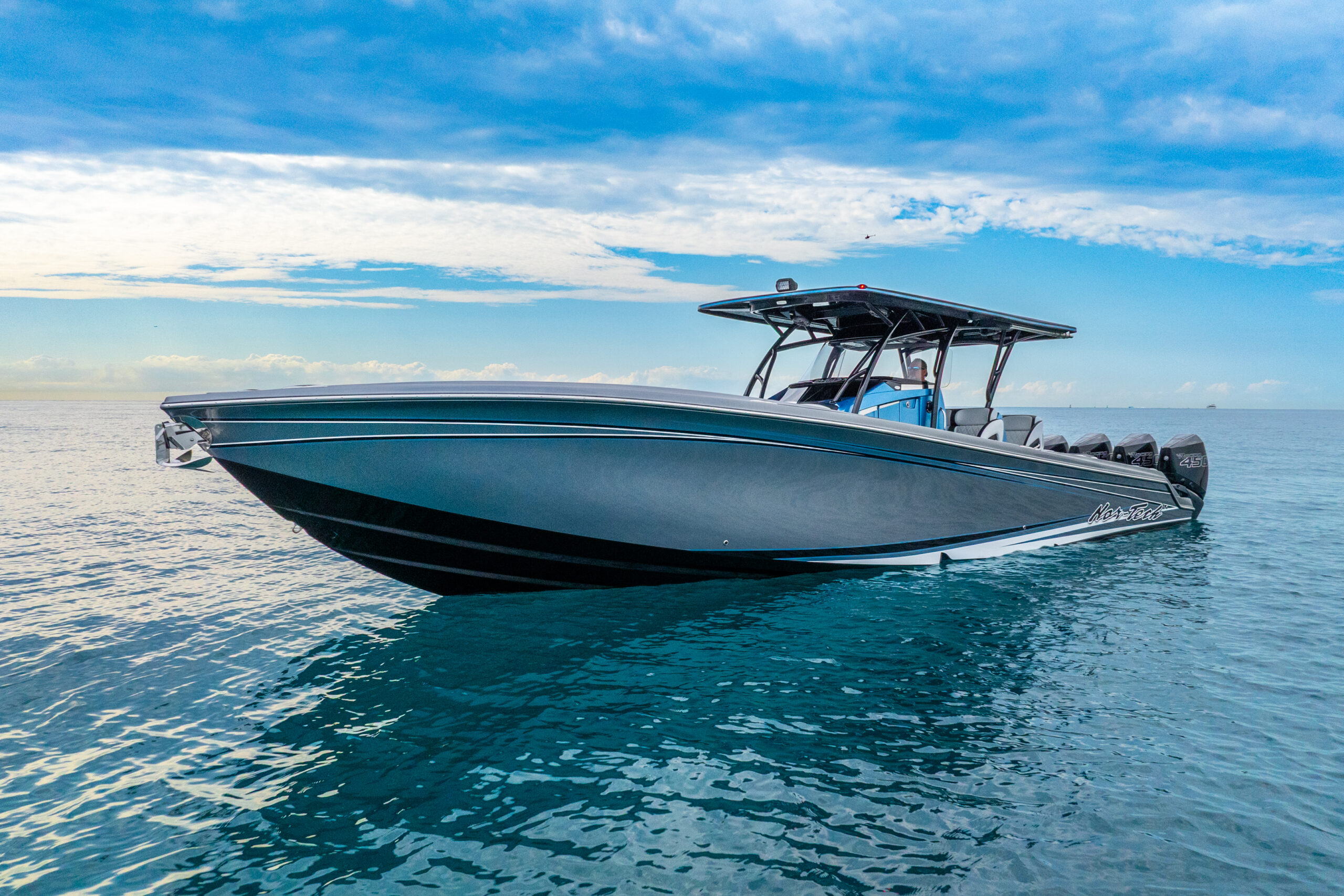 2024 Nor-Tech 390 Sport Center Console